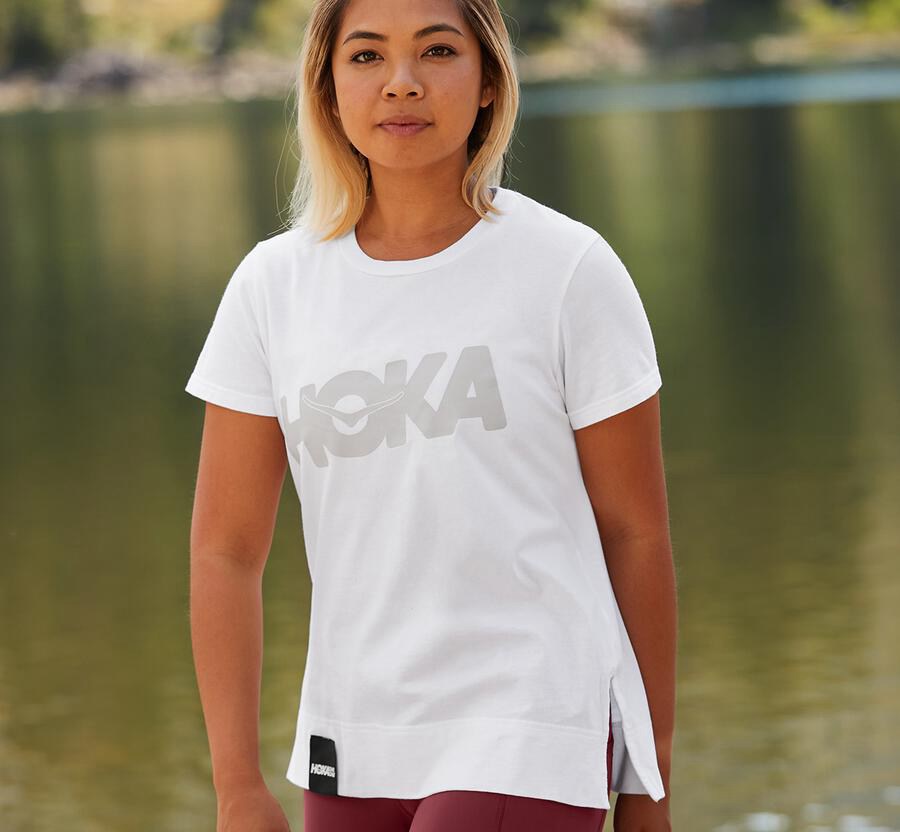 Hoka One One Womens Tee - Brand - White - VCOS01257
